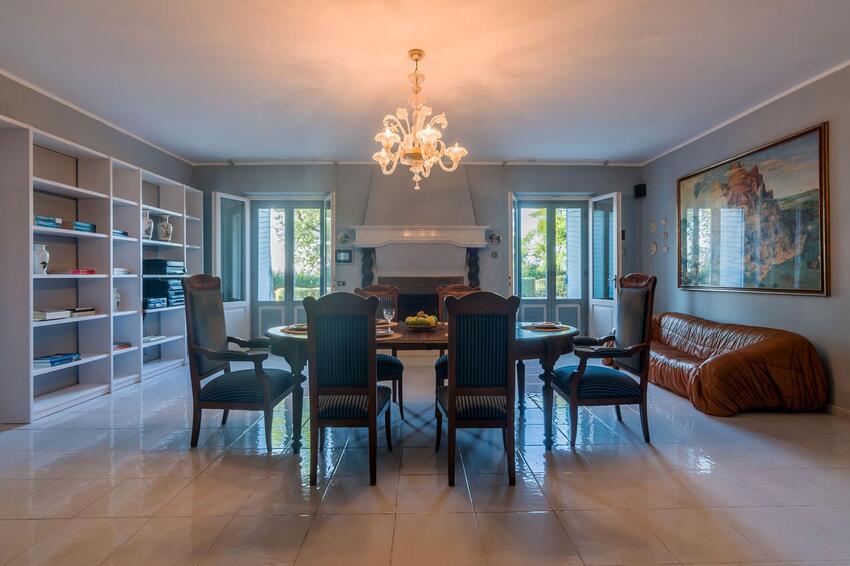 Villa in Osimo - Image 3